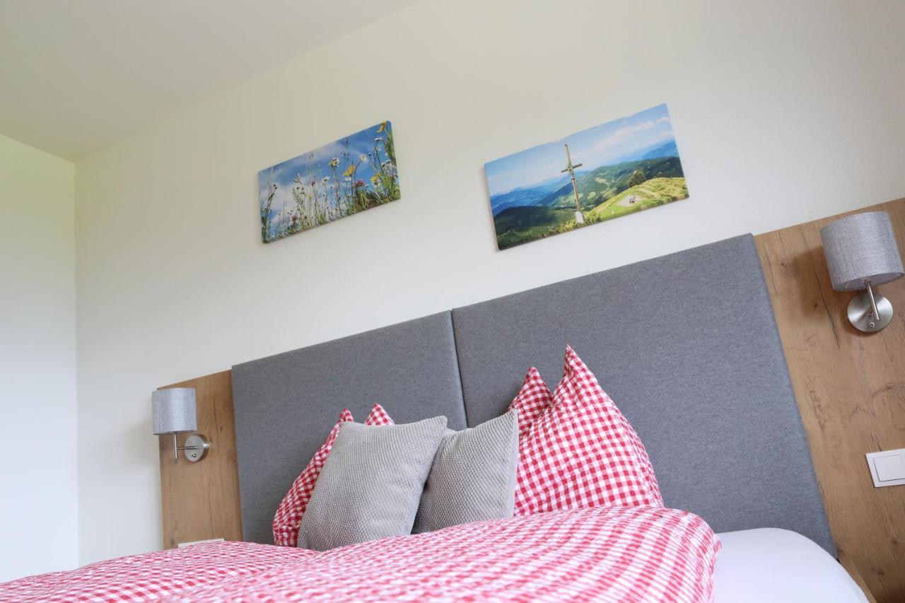 Lindbichlhof Urlaub Am Bio Bauernhof Lägenhet Sankt Johann im Pongau Exteriör bild