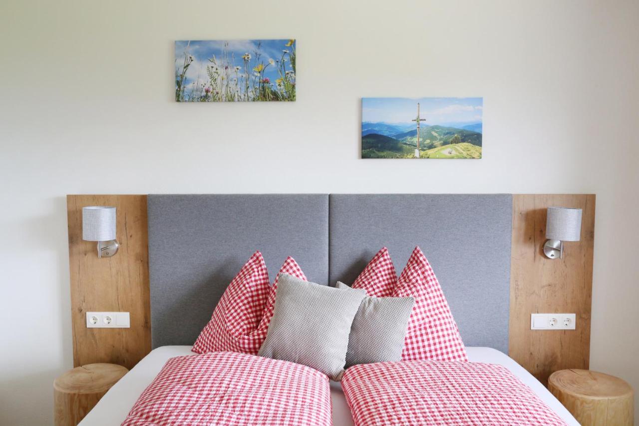 Lindbichlhof Urlaub Am Bio Bauernhof Lägenhet Sankt Johann im Pongau Exteriör bild
